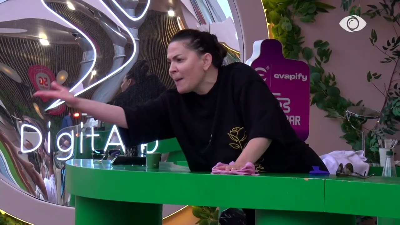 “Ti ke ardhur të fitosh vetë apo të fitojë ai?”/ Valbona debaton me Rozanën: Unë e mbështes…