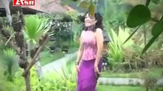 Download lagu Rita sugiarto-zainal mp3