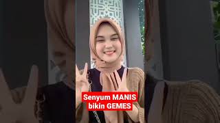 Download lagu senyum MANIS bikin GEMES #cantik #hijab #senyum #short #ukhti mp3 Download lagu senyum MANIS bikin GEMES #cantik #hijab #senyum #short #ukhti mp3