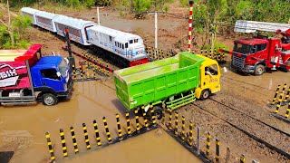 Download lagu MOBIL TRUK CANTER FUSO OLENG DITABRAK KERETA API RC, DUMTRUK TRONTON, DAMKAR, EXCAVATOR BEKO KERUK mp3
