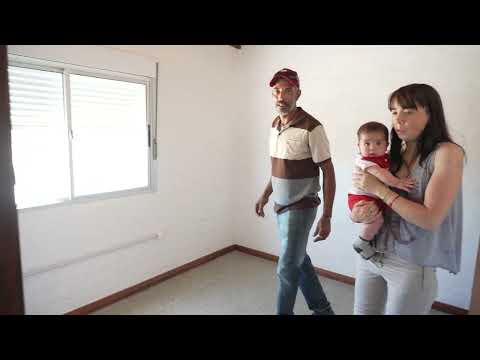 Imágenes de la entrega de viviendas en Castellanos