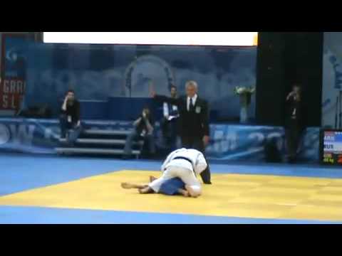 JUDO 2009 Grand Slam Moscow: Hovhannes Davtyan (ARM) - Beslan Mudranov (RUS)