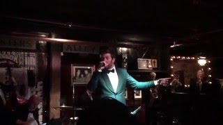 Brett Eldredge performs Have Yourself a Merry Little Christmas