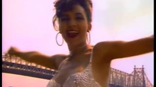 Rozalla - Everybody&#39;s Free (To Feel Good) [Official Video US Version, 1991]