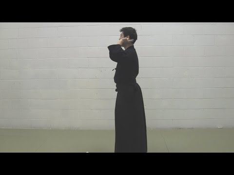 09 Kendo Basics I - How to Stand and Shizentai