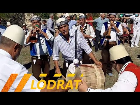 Ustah Mekush E. &  Miftar E. - Manifestimi i Plisit