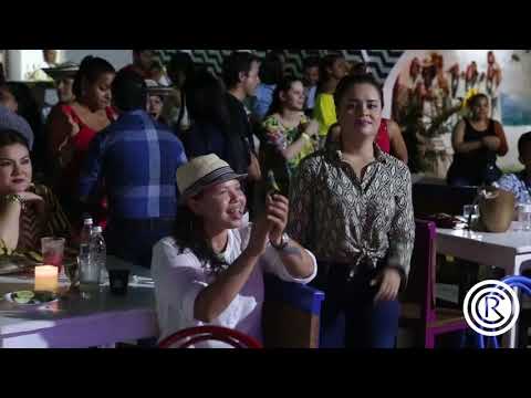 FABIAN CORRALES - SE VA LA REINA