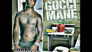 01. Freaky Gurl (Remix) - Gucci Mane ft. Lil Kim &amp; Ludacris | Back to the Traphouse