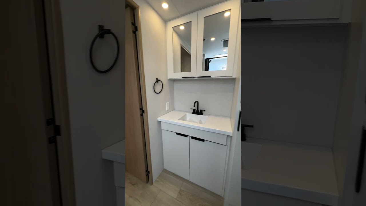 2026 Winnebago Thrive 25RLS TRAVEL TRAILER