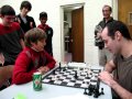 Un niño de 10 años derrota a un maestro de ajedrez