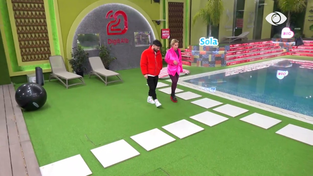 “Mendon se ke bërë ndonjë gabim?”/ Ilnisa-Olsit: O i lë me gojë hapur në atë çfarë thua, o…