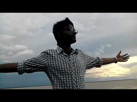 MY FRIEND GIVING FAMOUS TITANIC POSE IN DIAMOND HARBOUR BEACH| #friends #fun #titanic #pose