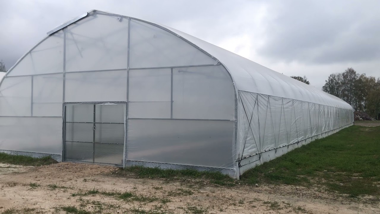 круглогодичная тепличная конструкция