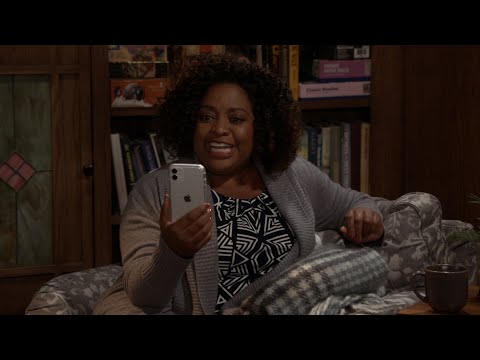 Sharon Embarrasses Jean with Her Commentary - Call Your Mother