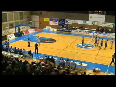 PLATA B.C. RIVER ANDORRA,76 - AURTENECHE MAQUINARIA ARABA/ALAVA,73 (10/02/2012 0:00:00)