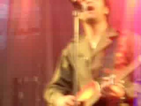 Jules (L), Benjamin et Ycare