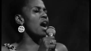 Miriam Makeba - Ask The Rising Sun / Forbidden Games (Bern&#39;s Salonger 1966)