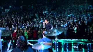 American Music Awards 2011 - Maroon 5 Ft Christina