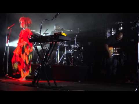 Massive Attack - Jupiter - Berlin 2014 (4/6)