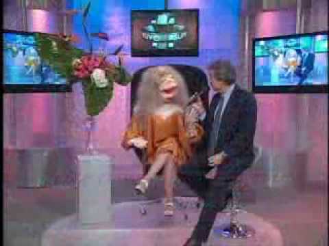 SuperXclusivo 3/2/10 - Nancy Hernández hace show en la cárcel