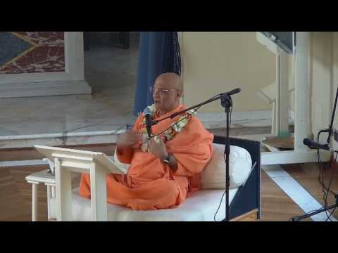 HH Bhakti Charu Swami  09 giugno 2017   40° Sannyasi anniversary!
