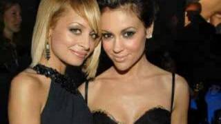 Alyssa Milano Slide Show