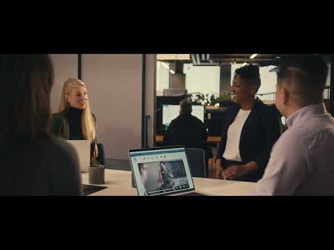 LinkedIn Connected TV Ads: Reach Buying Groups Right in Their Living Rooms!