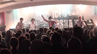 THE ADICTS - Life Goes On + Rockin Wrecker + I Am Yours - Live à la StreetPunk Xmas Party 2015