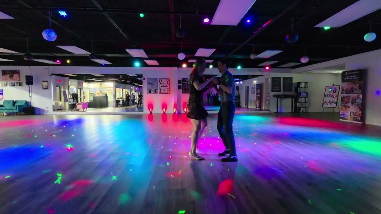 First Dance - Mariana & Brendan