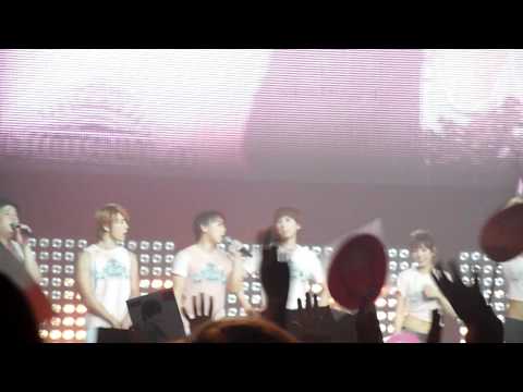 Smtown Paris 110610 Ending Sungmin, Kyuhyun + Leeteuk focus