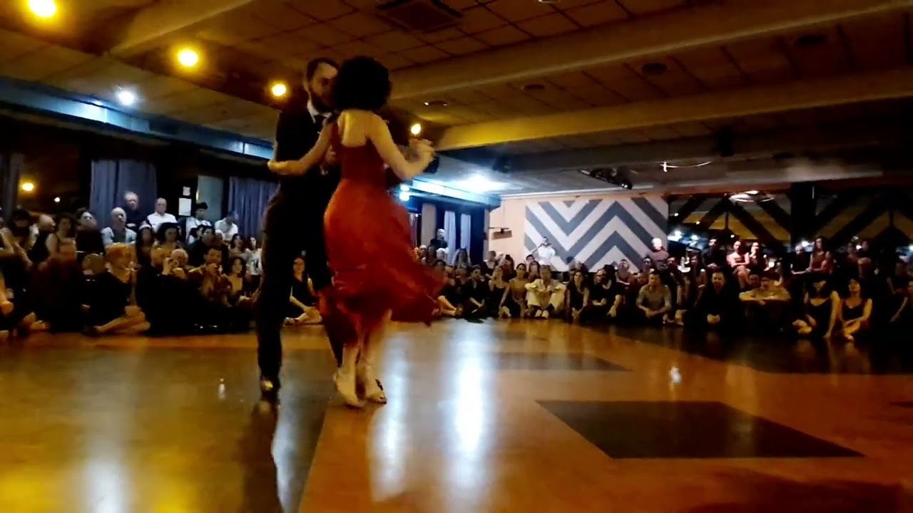 Video thumbnail for Gianpiero Galdi y Lorena Tarantino - Flor de mal