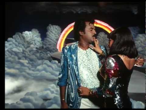 download lagu mp3 mp4 Etho Nadakirathu, download lagu Etho Nadakirathu gratis, unduh video klip Etho Nadakirathu