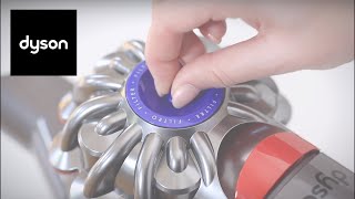 How to clean your Dyson V8™ cordless vacuum
