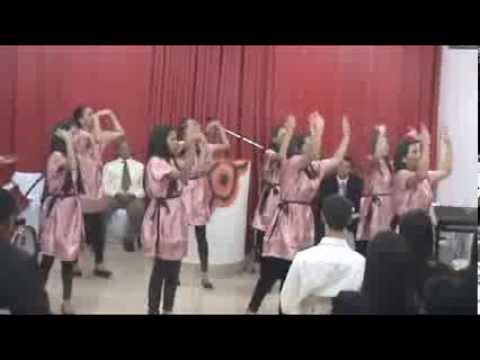 COREOGRAFIA  DOS  JOVENS  NA CONGREGAÇÃO DO PEDRO SANCHO VILELA 27/10/2013