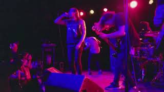 Thousand Below - Sinking Me (Live) No Sun, No Moon Tour Pomona, CA