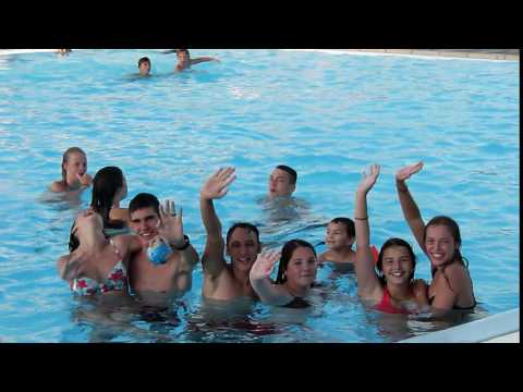 Bonjour depuis la piscine de Retournac en bords de Loire sur le chemin de Compostelle