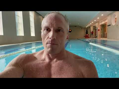 英國LOCKDOWN 2.0?哪些人決定 "基本服務"？ (UK LOCKDOWN 2.0?? WHO DECIDES “ESSENTIAL SERVICE”??️‍♀️ OUR GYMS PROTECT MENTAL & PHYSICAL HEALTH)