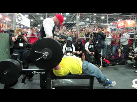 Adrian Larsen 500 lbs bench press x 2 (The Cage 2014)