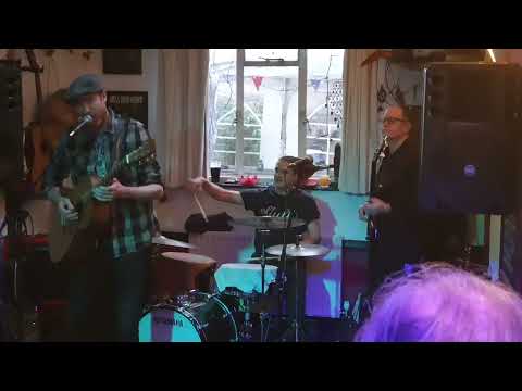 Jon Amor Trio ~ Red Telephone (accoustic) ~ Southgate, Devizes 2023-Mar-05