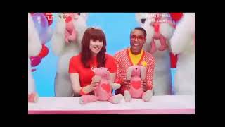 Kate Nash - Pumpkin Soup (Close Captioned Video)