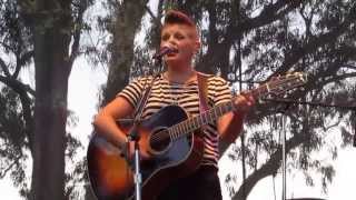Natalie Maines - I'd Run Away -  Hardly Strictly Bluegrass