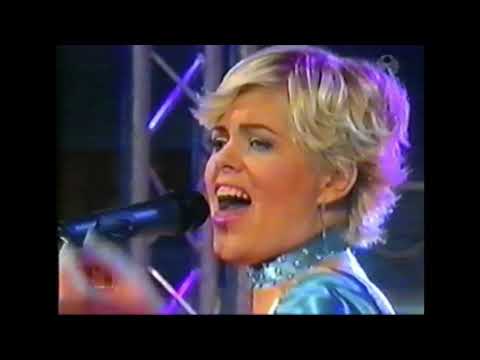 04. Rúna G. Stefánsdóttir - Í villtan dans (Söngvakeppnin 2001 - Iceland Eurovision NF)