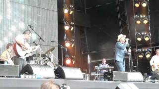 China Crisis - King In A Catholic Style (Wake Up) (Rewind Festival 2011)