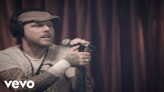 Redlight King - Bullet In My Hand (In-Studio Performance)