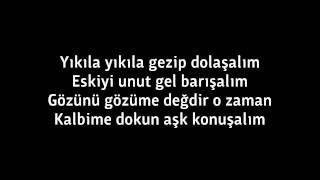 Hande Yener - Alt Dudak Lyrics
