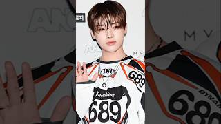 Download lagu Xodiac Lex at 25 F/W SEOUL FASHION WEEK #XODIACxDUCKDIVE #DUCKDIVE #소디엑 #LEX #xodiac #zodoohyun mp3