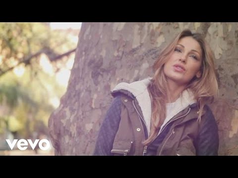 Video per il significato della canzone Senza dire che di Anna Tatangelo