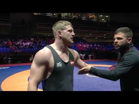 BRONZE GR - 97 kg: M. LOKIAYEV (AZE) v. D. GASTL (AUT)