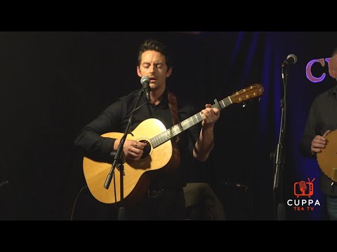 The Fiddle Case Her Bright Smile