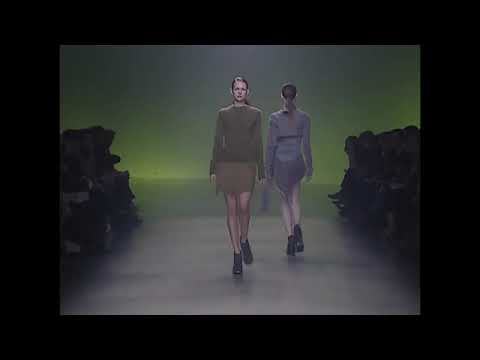 Rick Owen's  Fall/Winter 2004 "QUEEN" Collection / 4k HD